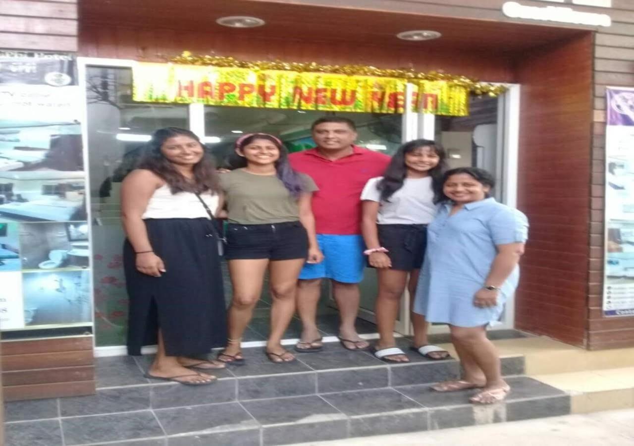Golden Bee Pulau Phi Phi
